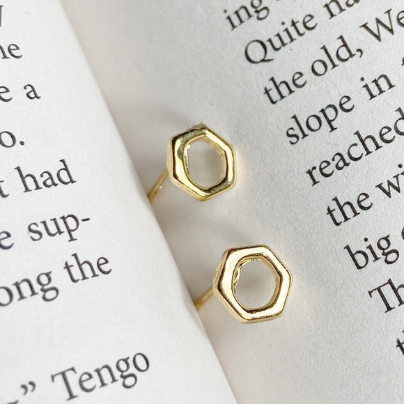 Alquimia Jewelry - DAINTY GOLD STUDS